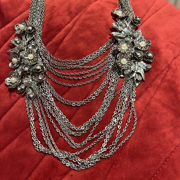 Statement necklace - Picture 2 of 3